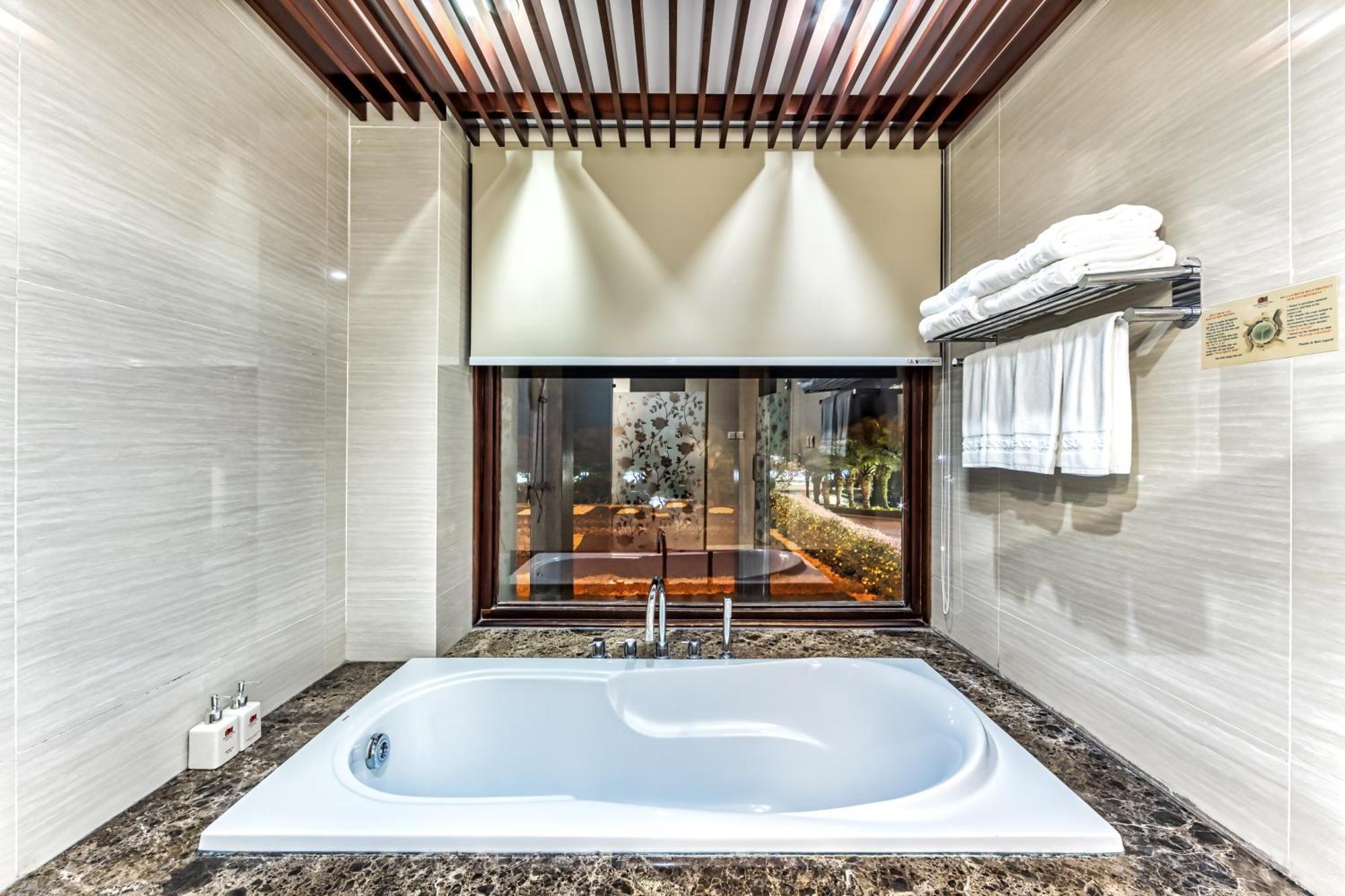 Vietsovpetro Ho Tram Beach Resort & Spa Kültér fotó